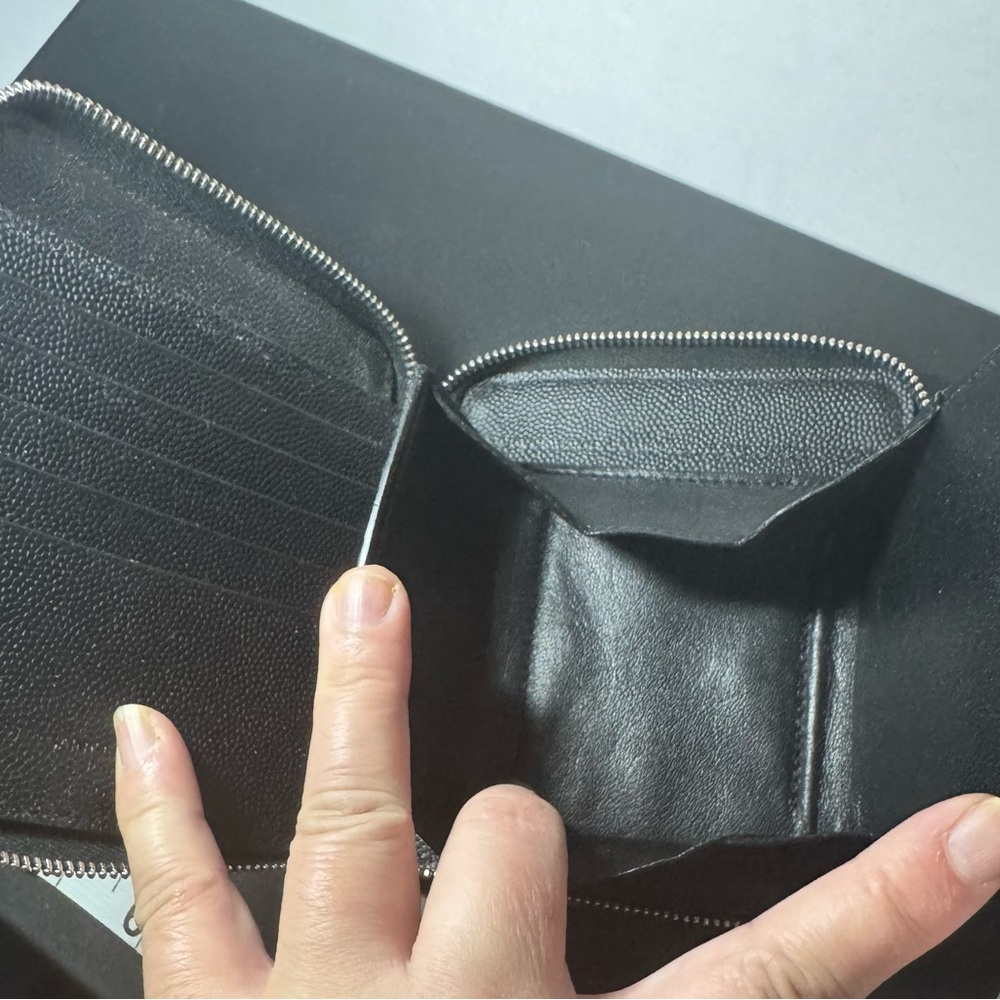 Saint Laurent black leather wallet - Picture 7 of 7